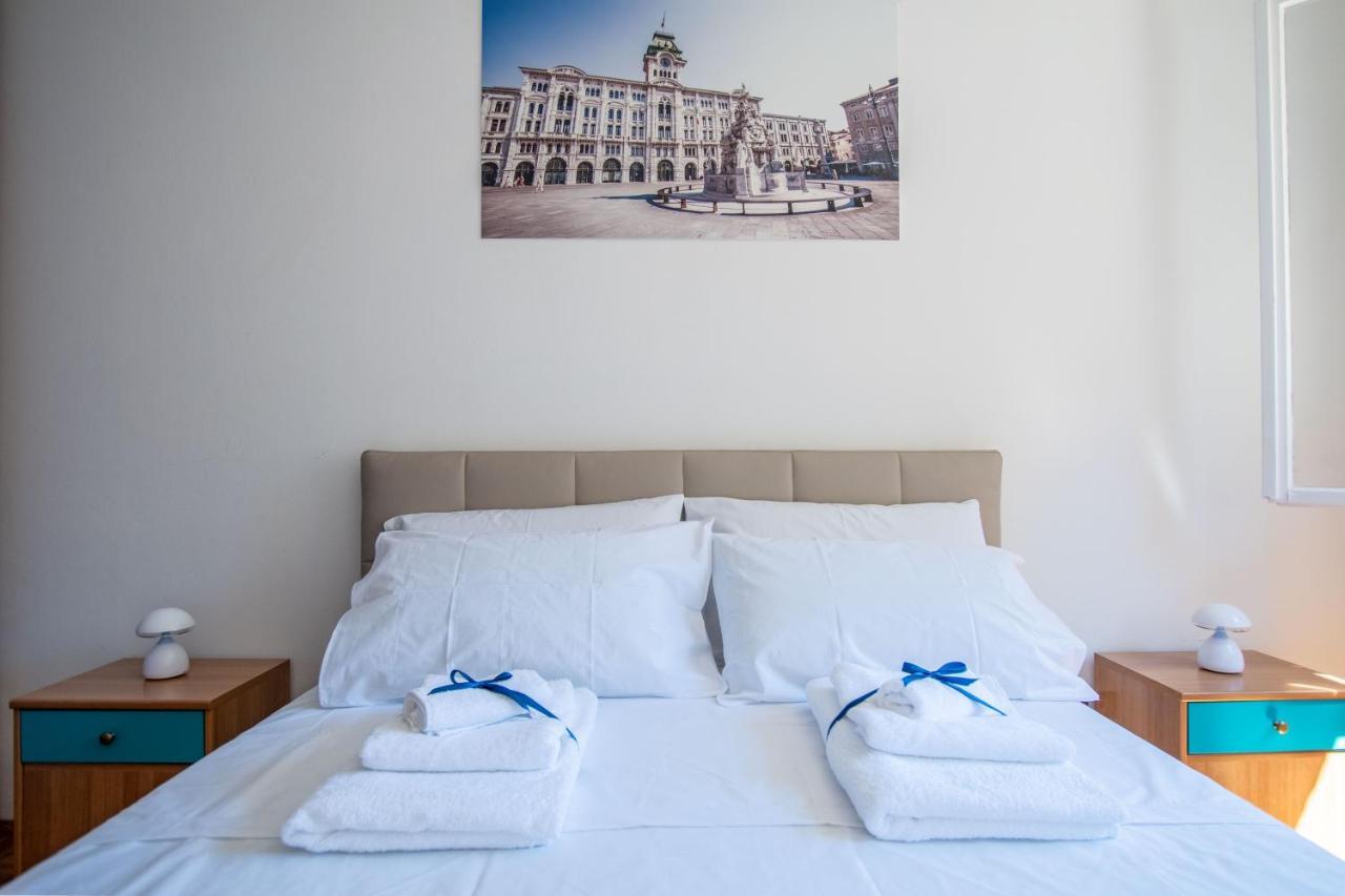 Casa Viale XX Settembre Apartment ตรีเอสเต ภายนอก รูปภาพ
